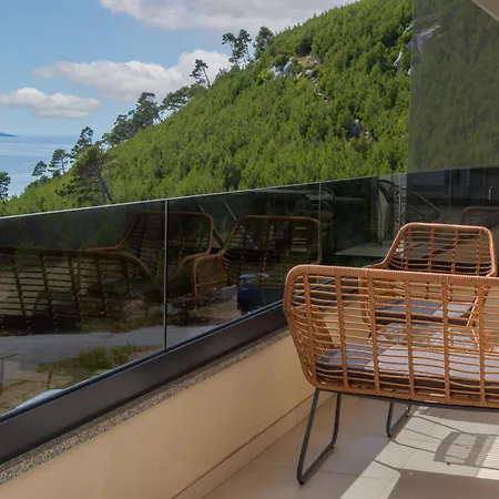 Blue Horizon 아파트