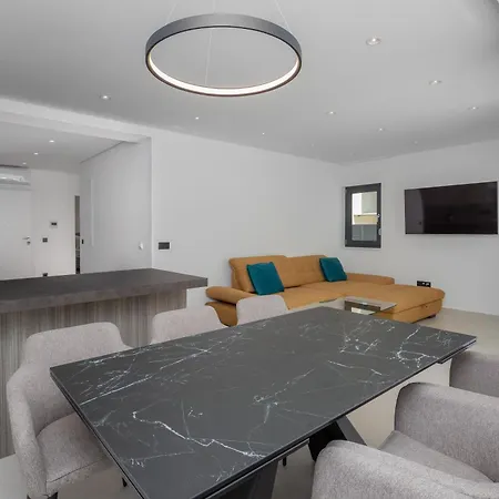 Blue Horizon Makarská